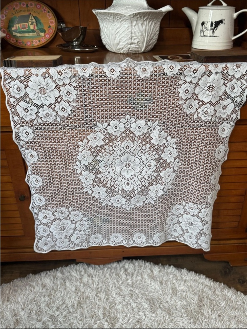 Vintage White Crochet Lace Tablecloth - Floral Medallion
